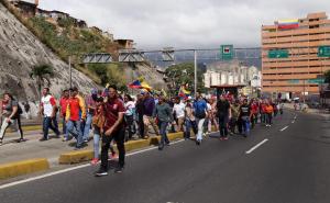 Haos u Venecueli: Lider opozicije pozvao na masovne proteste protiv Madura